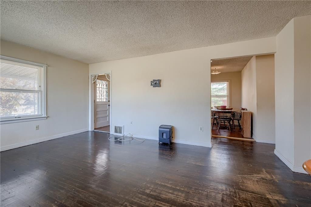 10037 Holmes Road — photo 15