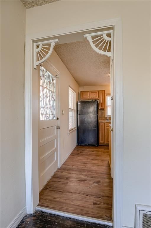 10037 Holmes Road — photo 3