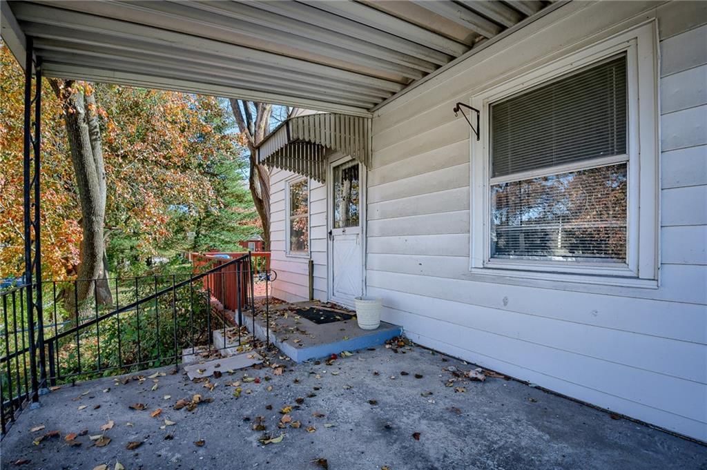 10037 Holmes Road — photo 24
