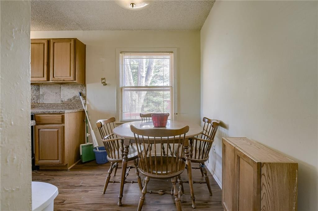 10037 Holmes Road — photo 4