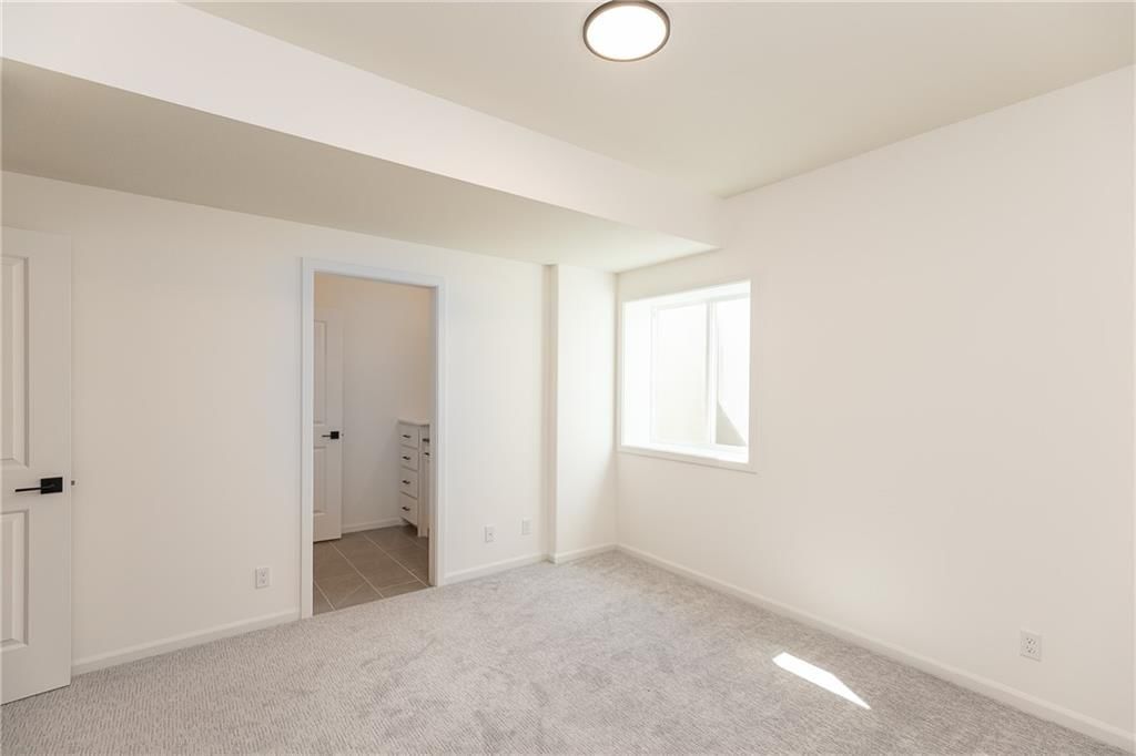 3813 W 187th Street — photo 32