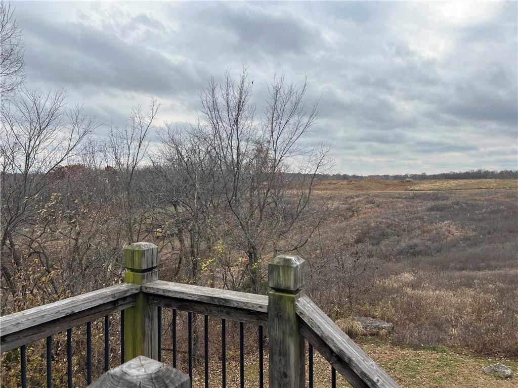 111 E Timberlake Drive — photo 18