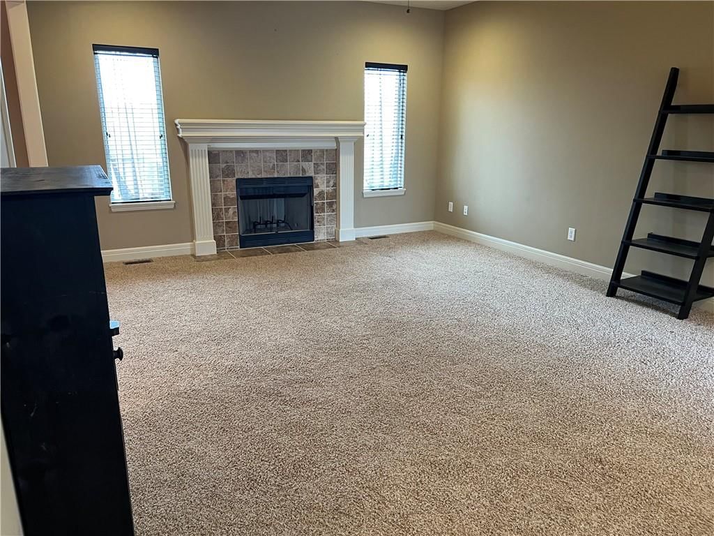 111 E Timberlake Drive — photo 4