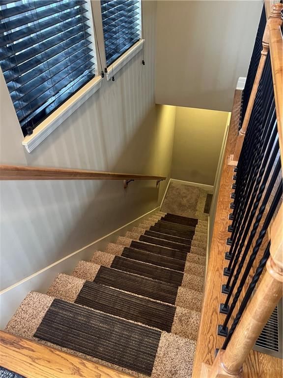 111 E Timberlake Drive — photo 6