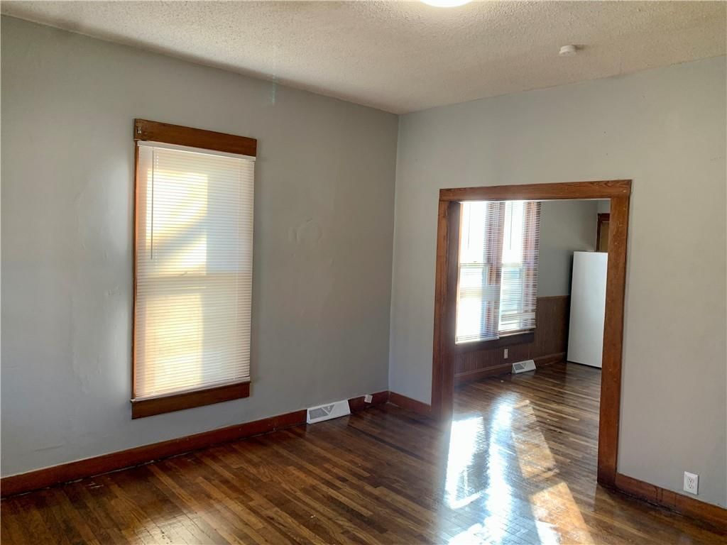 513 W Mckay Street — photo 26