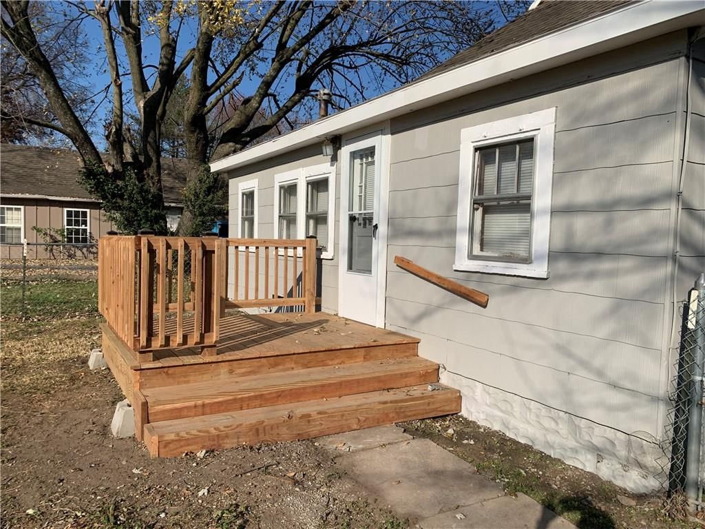 513 W Mckay Street — photo 5