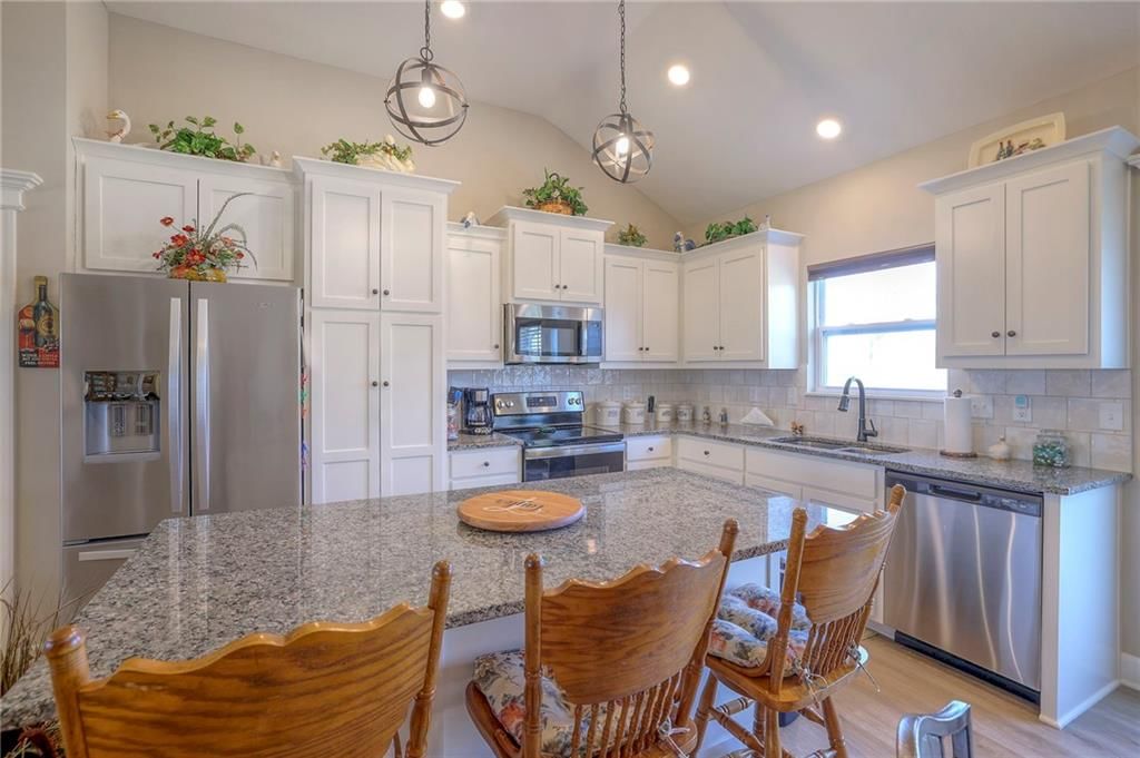 301 S Dalton Drive — photo 11