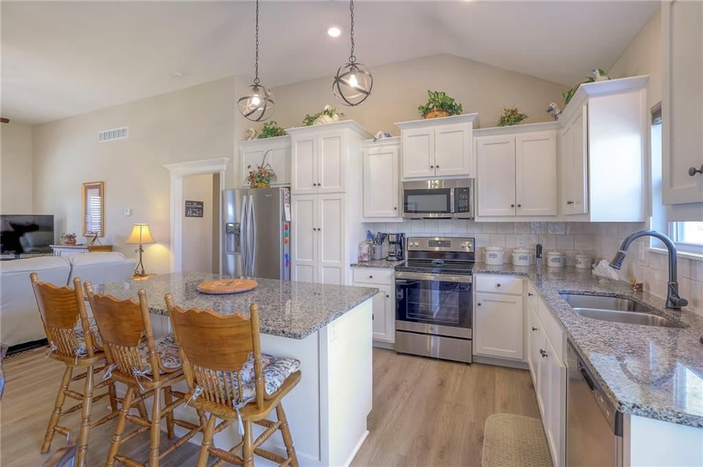 301 S Dalton Drive — photo 12