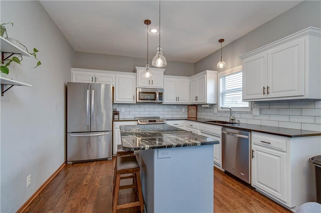 1805 NW Pond Avenue — photo 11