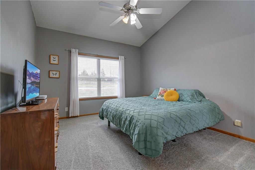 1805 NW Pond Avenue — photo 13
