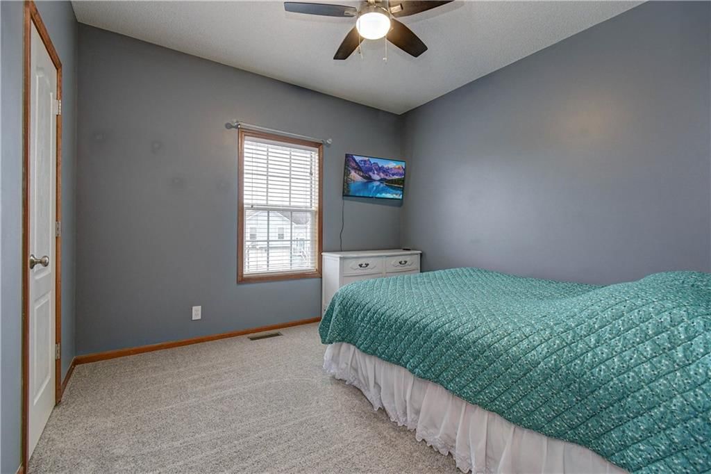 1805 NW Pond Avenue — photo 17