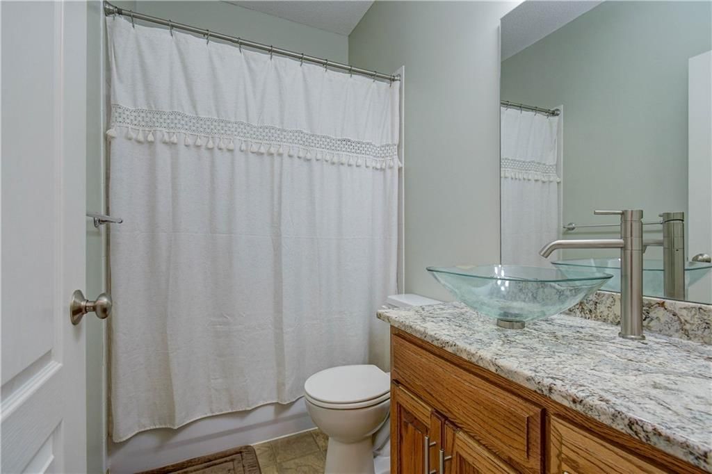 1805 NW Pond Avenue — photo 18