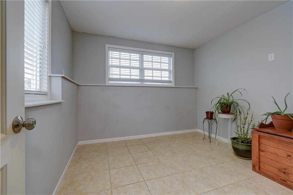 1805 NW Pond Avenue — photo 21