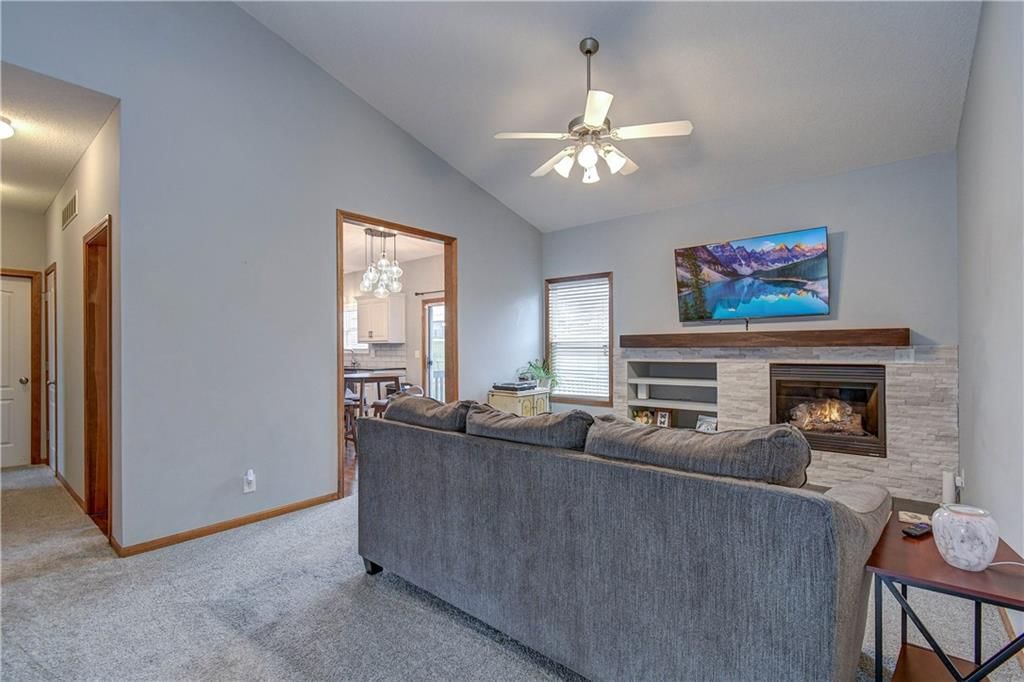1805 NW Pond Avenue — photo 5