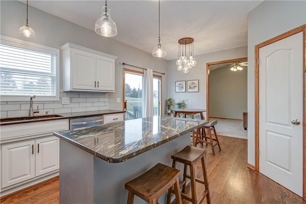 1805 NW Pond Avenue — photo 9