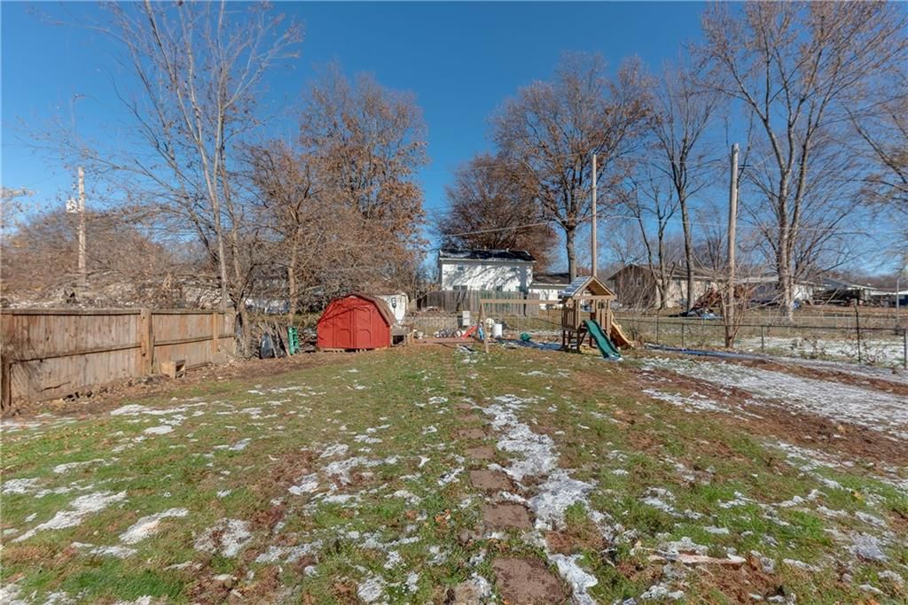 221 SW Westminister Road — photo 23