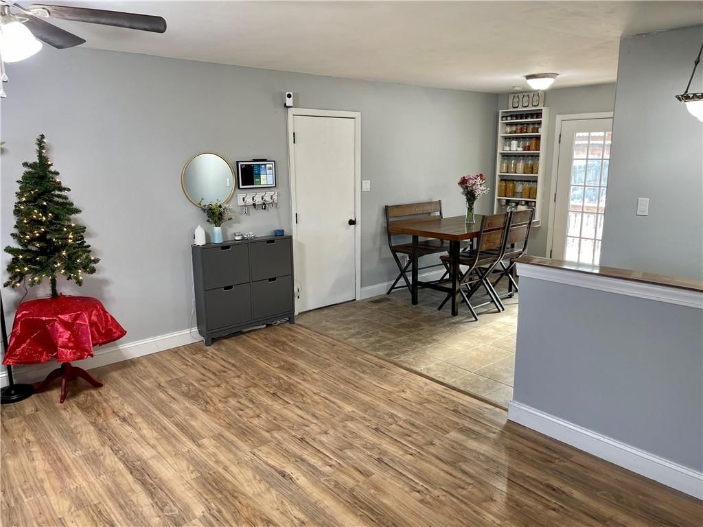 611 W Osborn Street — photo 11