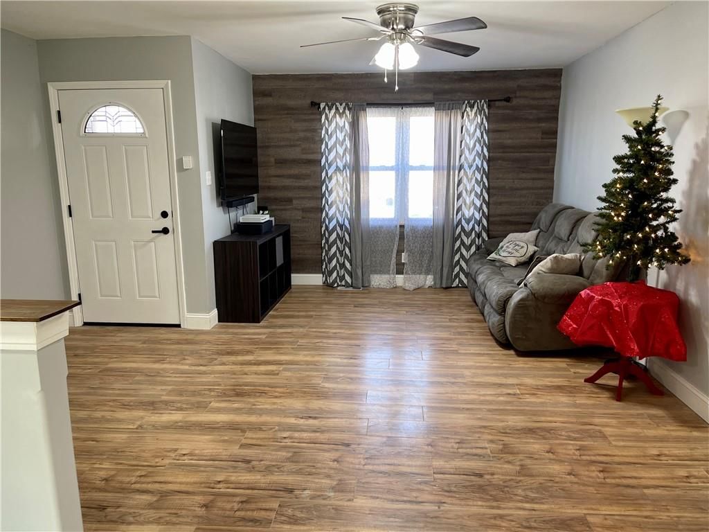 611 W Osborn Street — photo 12