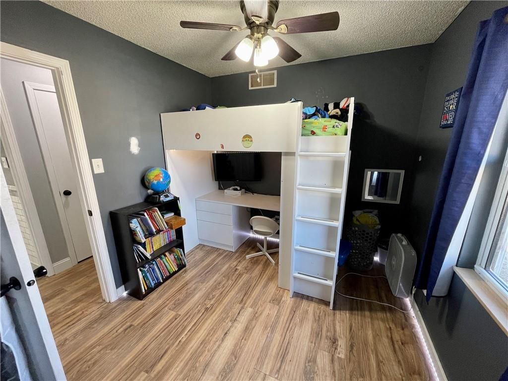 611 W Osborn Street — photo 19