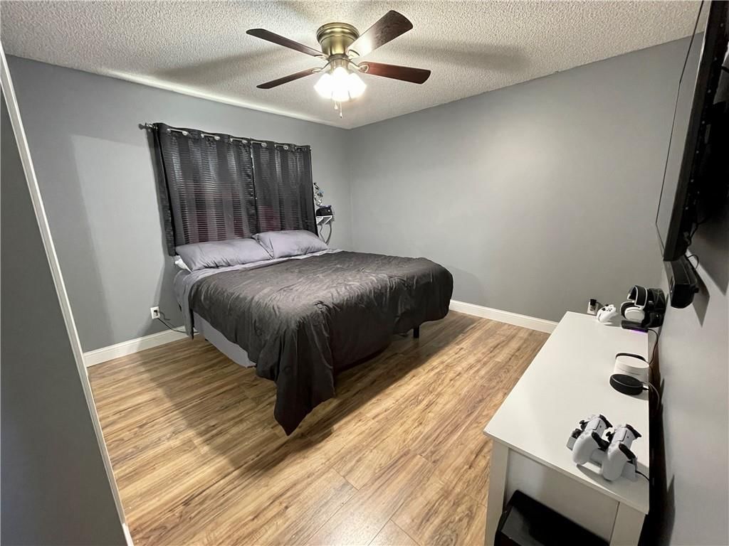 611 W Osborn Street — photo 21
