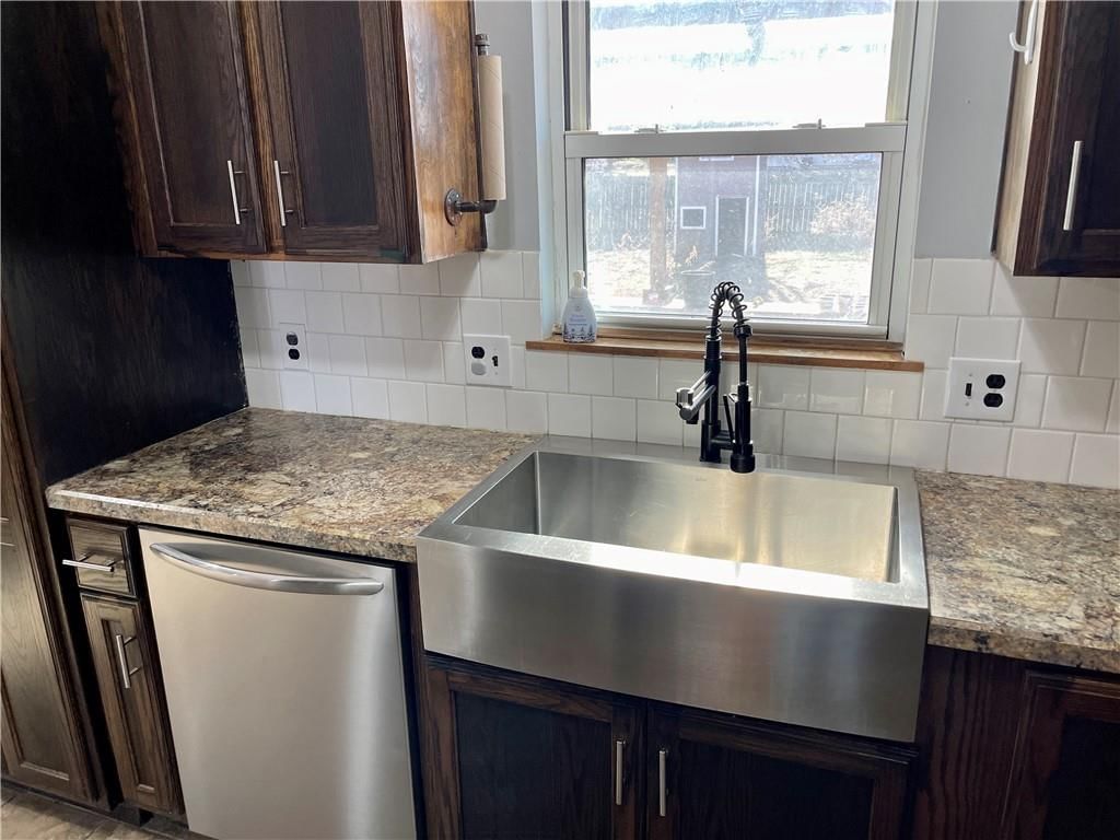 611 W Osborn Street — photo 9