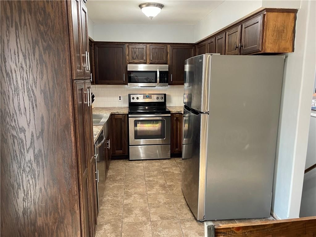 611 W Osborn Street — photo 10