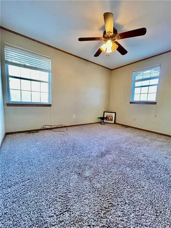 828 N Sioux Avenue — photo 9