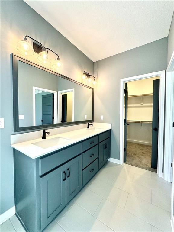 10223 N Oakland Avenue — photo 19