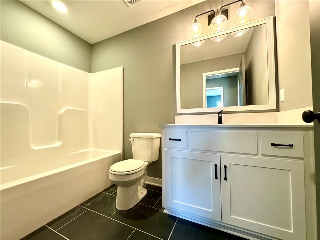 10223 N Oakland Avenue — photo 28