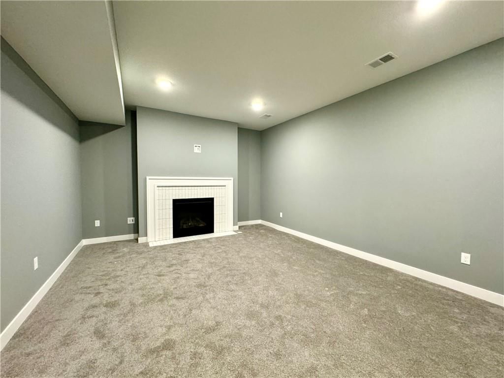 10223 N Oakland Avenue — photo 30
