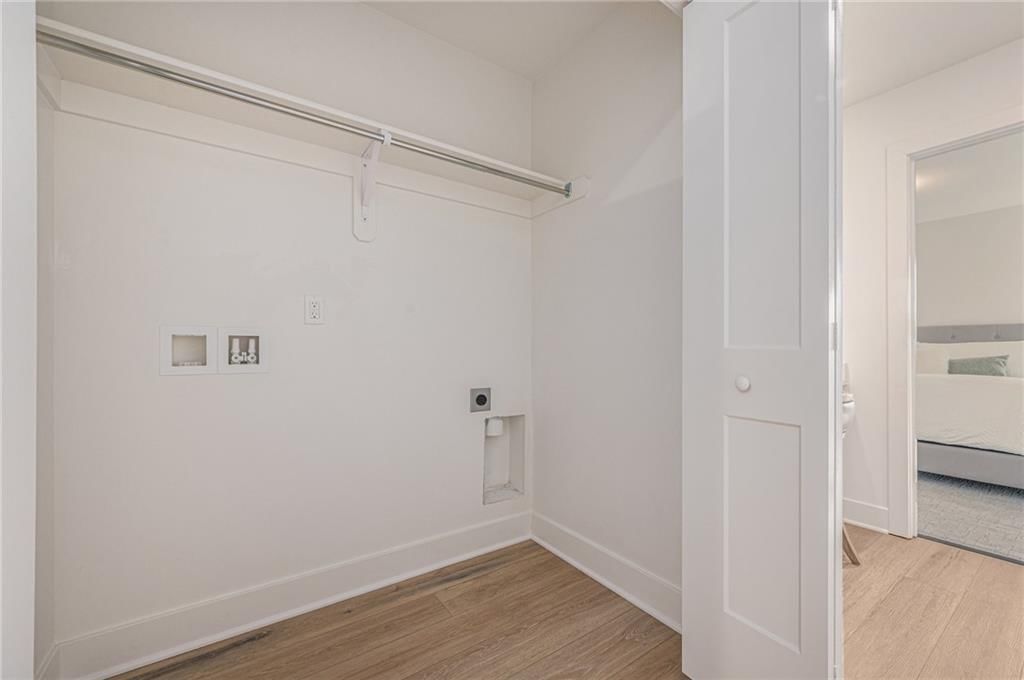 22910 W 72nd Terrace — photo 17