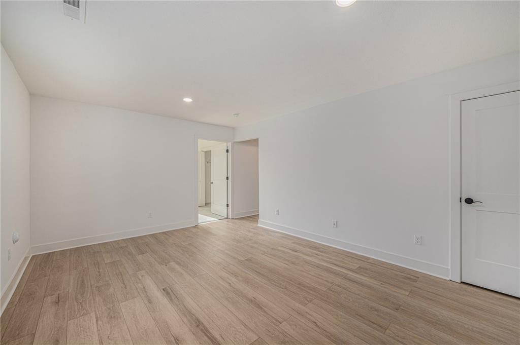 22910 W 72nd Terrace — photo 27