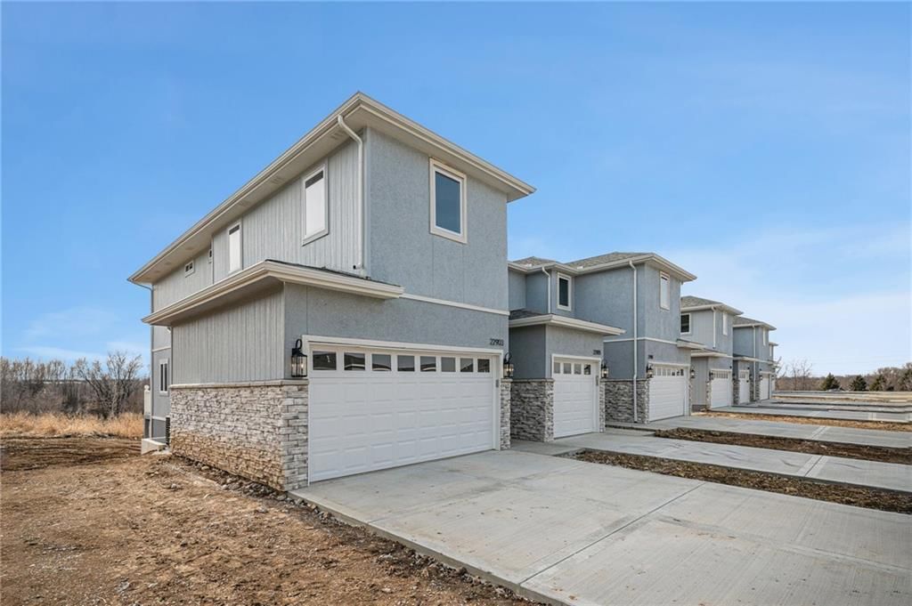 22910 W 72nd Terrace — photo 7