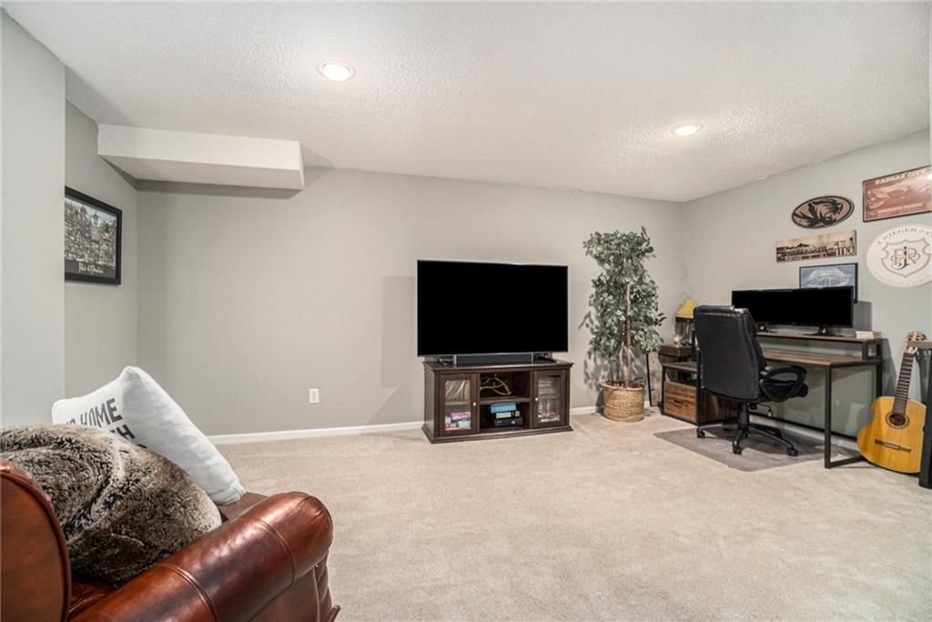 4709 NW 90th Street — photo 30