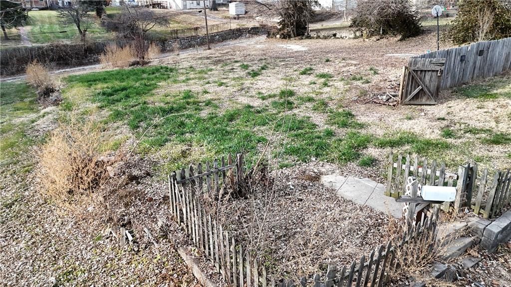 626 S 14th Street — photo 5