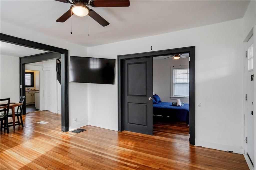 4130 Bell Street — photo 17