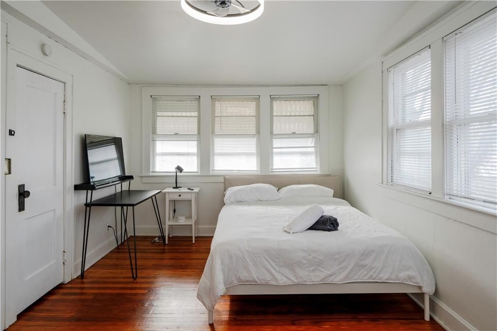 4130 Bell Street — photo 21