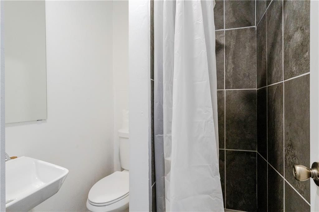 4130 Bell Street — photo 26