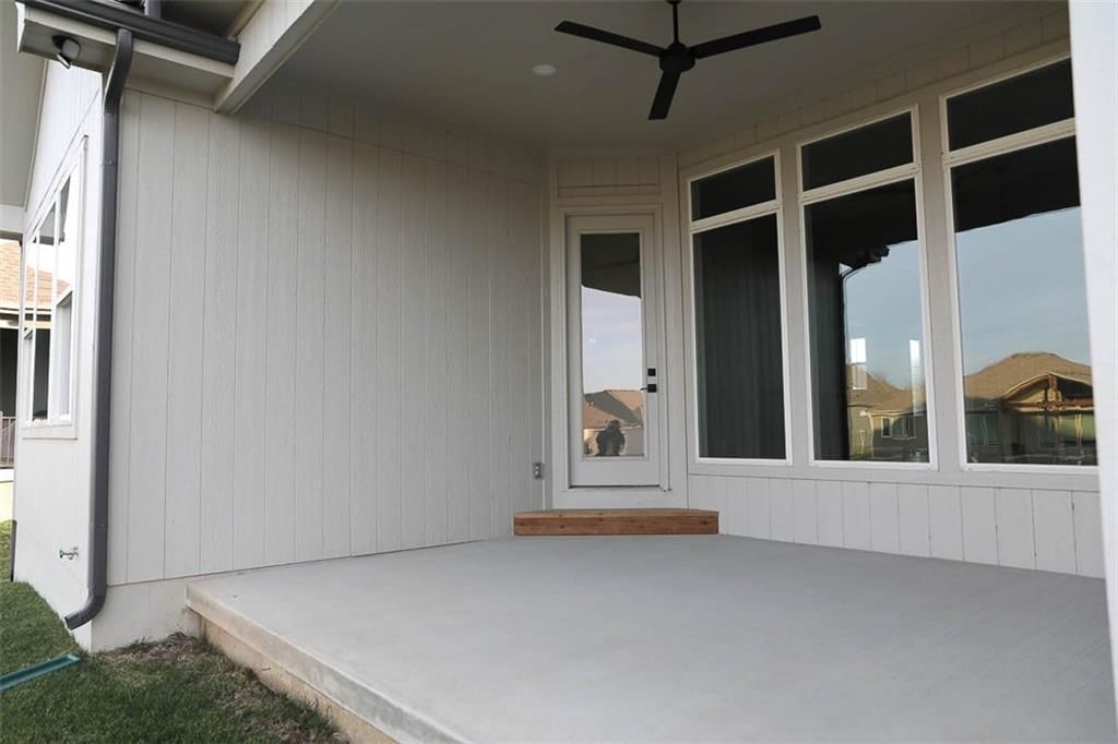 21912 W 82nd Terrace — photo 27
