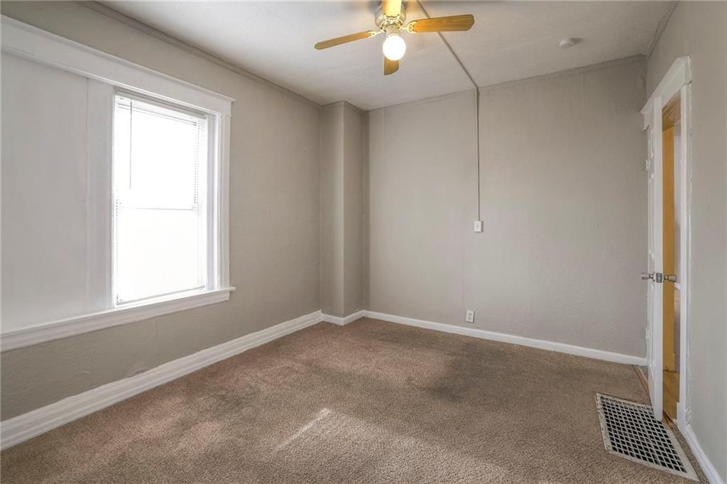 4517 Forest Avenue — photo 11