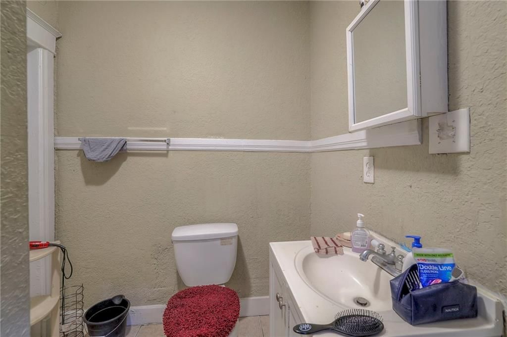 4517 Forest Avenue — photo 23