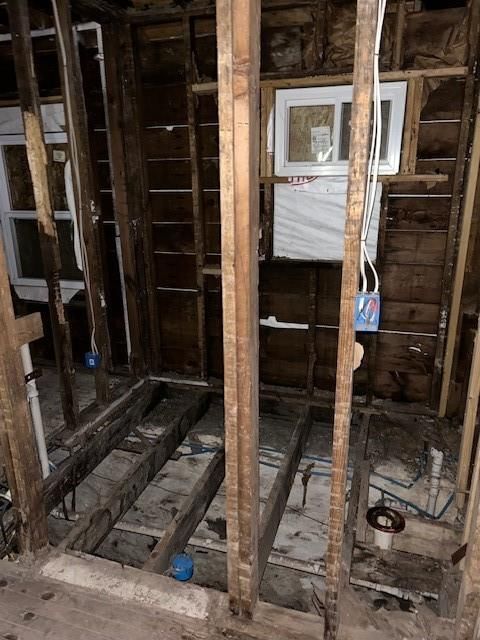 2300 E 41st Street — photo 10