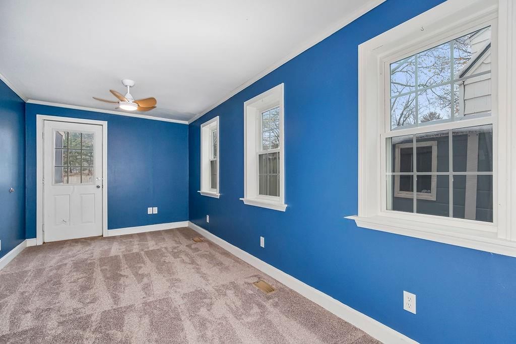 1264 W GREGORY Boulevard — photo 19