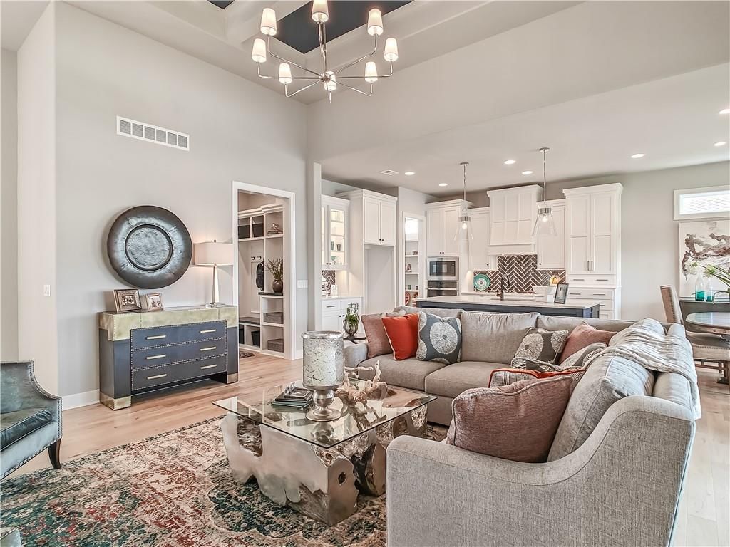16724 Hayes Street — photo 13
