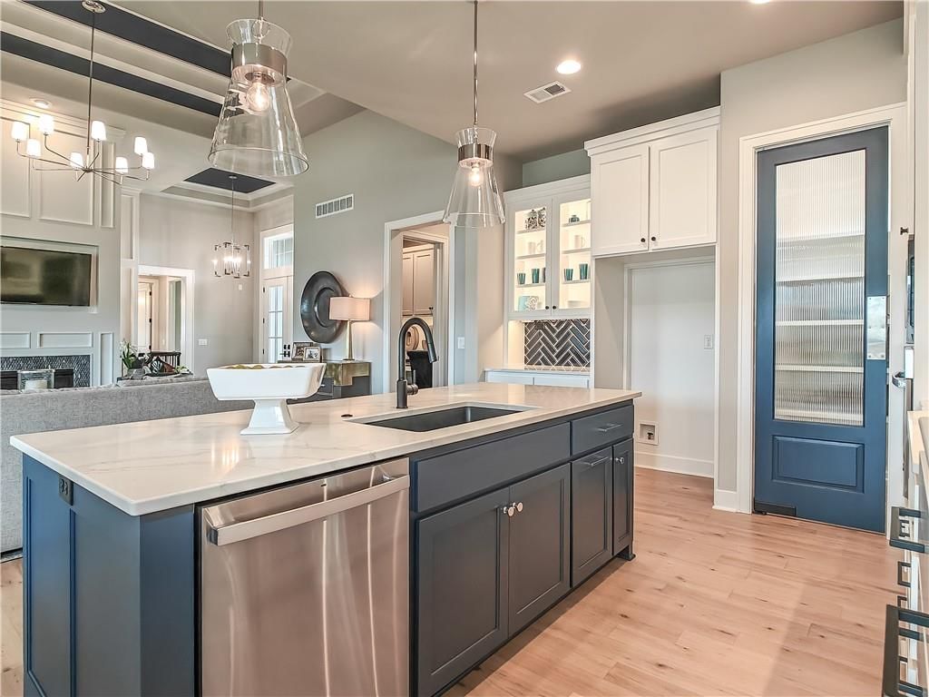 16724 Hayes Street — photo 21