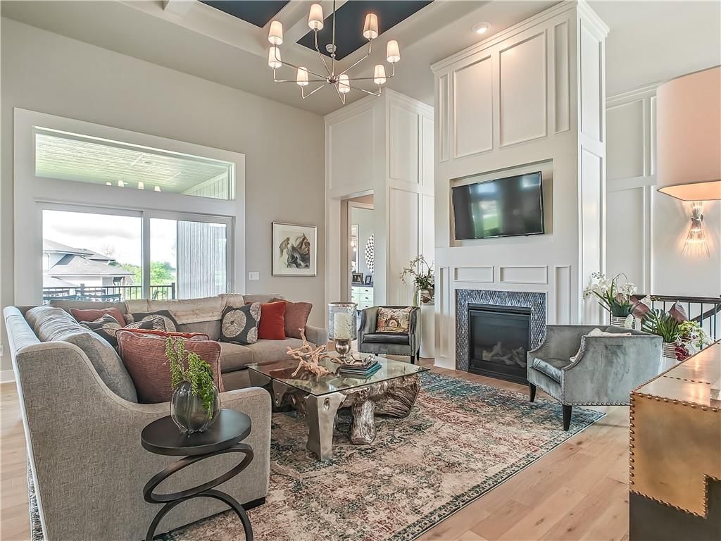 16724 Hayes Street — photo 8