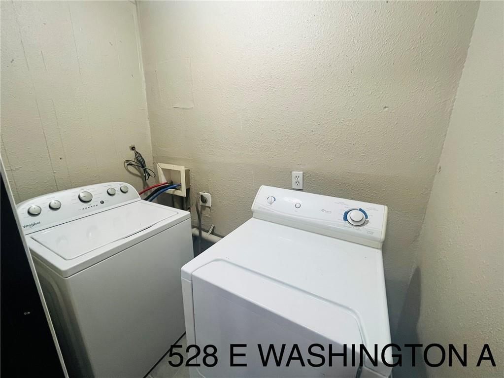 528 E Washington Street — photo 11