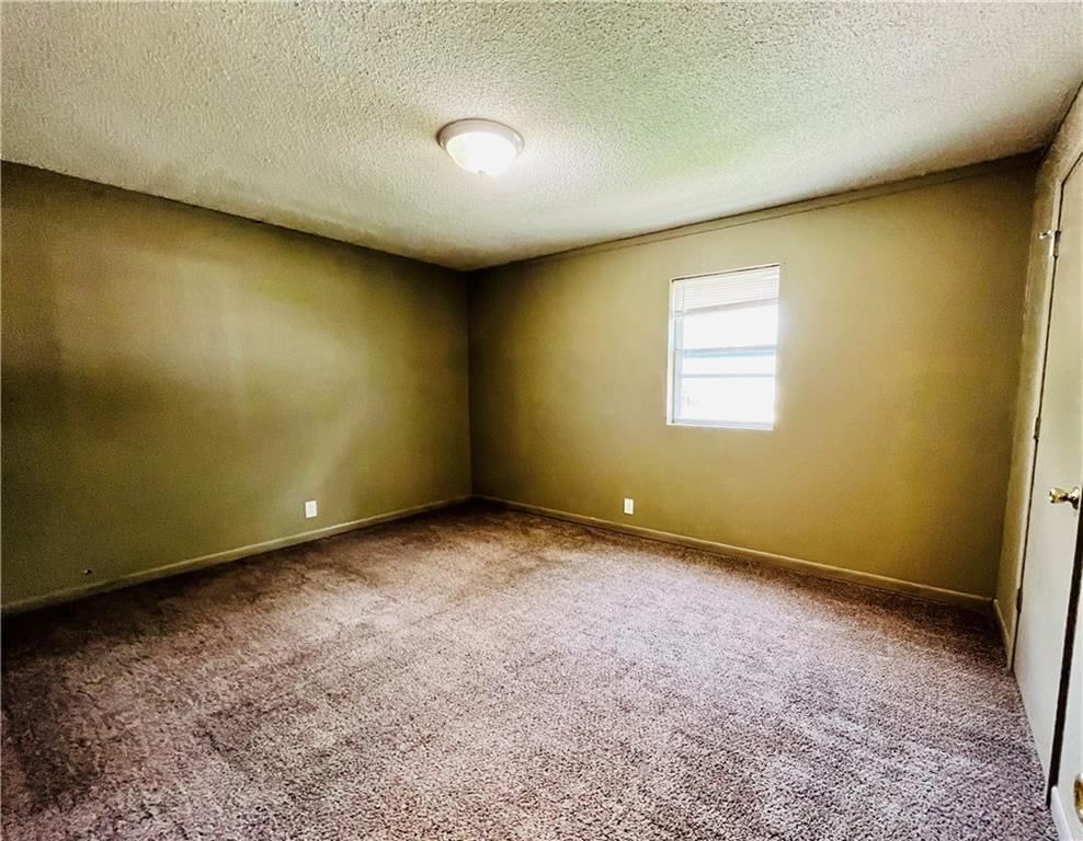 528 E Washington Street — photo 29