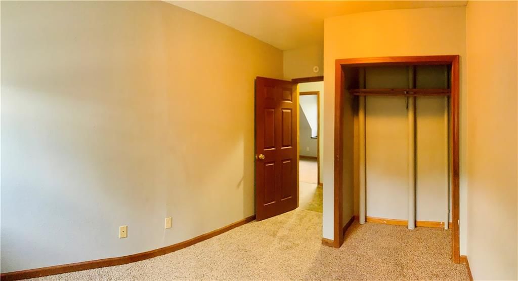 528 E Washington Street — photo 41