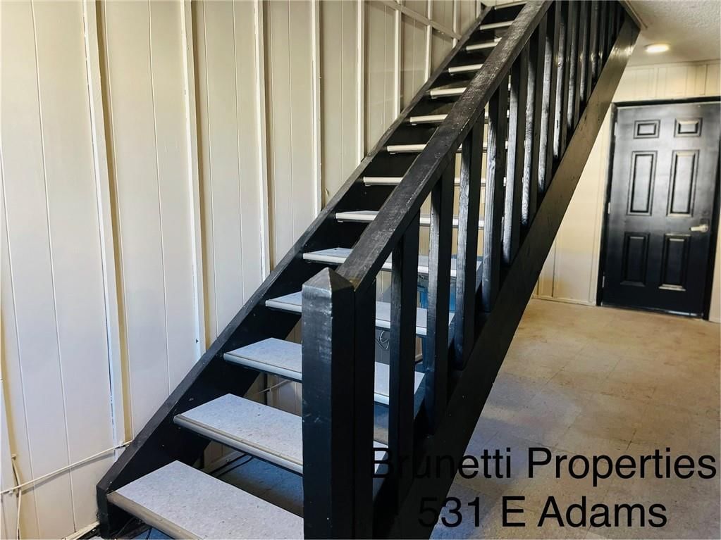 528 E Washington Street — photo 49